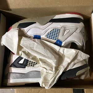 Boys Jordan Retro 4